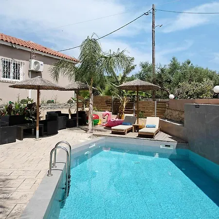 Apartment Dionysia S4 *
