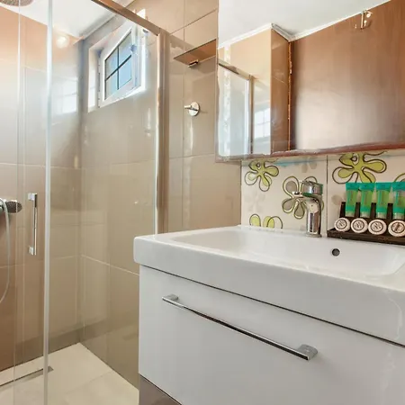 Appartement Dionysia S4 *